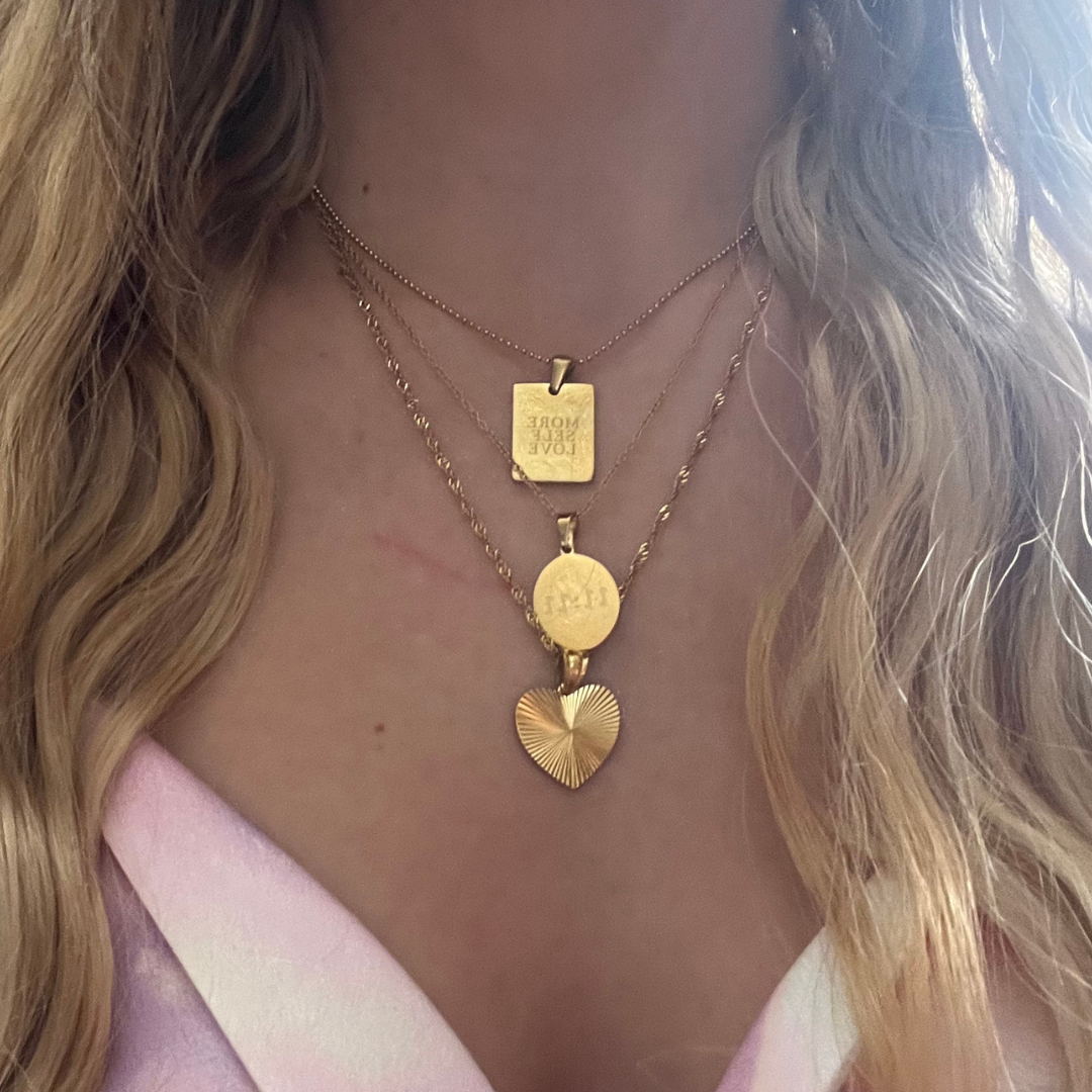Collar frase <More Self Love>
